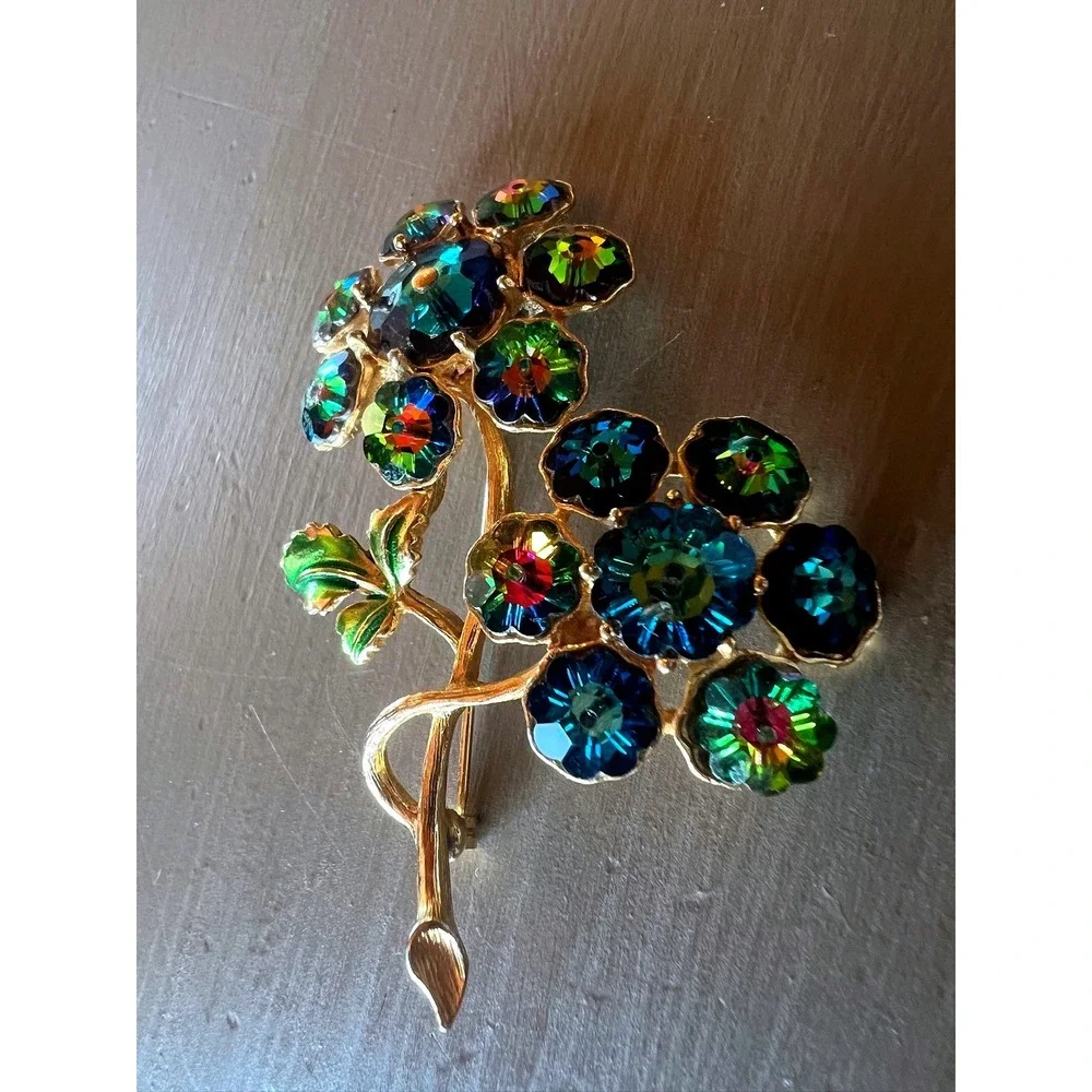 N/A gold tone